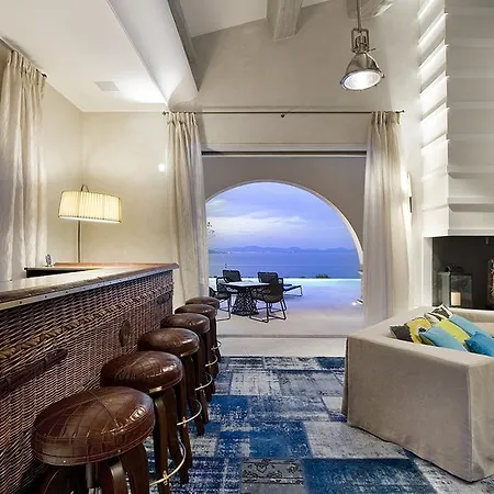 Peninsula Tropez * 圣特罗佩